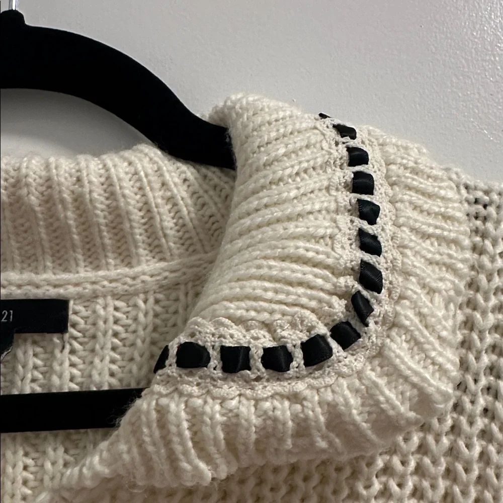 Forever21 Stitched-Trim Cardigan Sweater - Picture 6 of 13